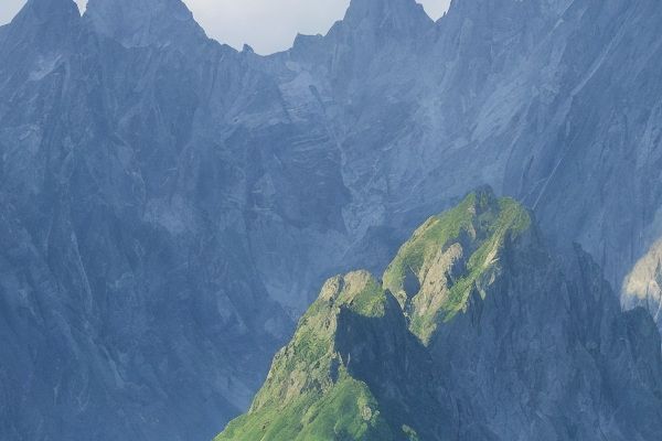 大致预算：面部整形手术费用
全面整形费用